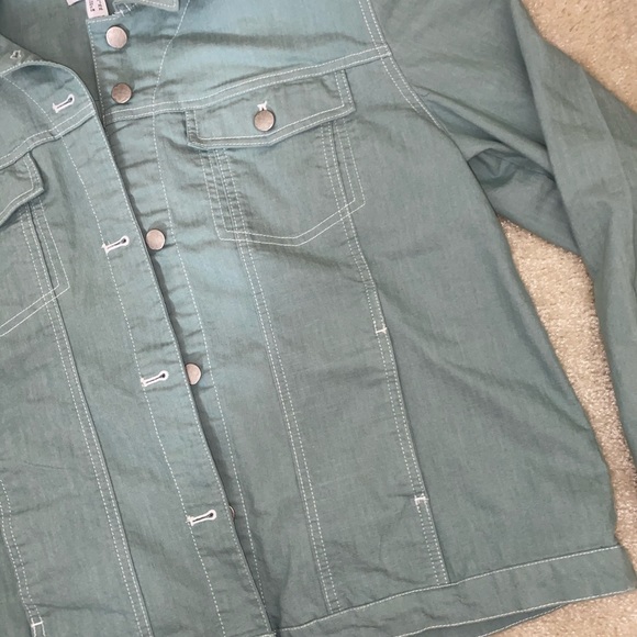 🚫SOLD🚫 - Picture 3 of 9